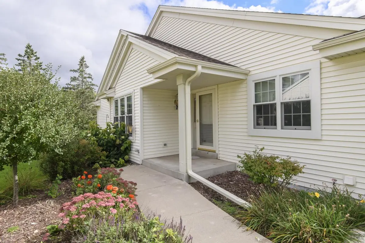 2836 Raintree LANE, Waukesha, WI 53189 - #1