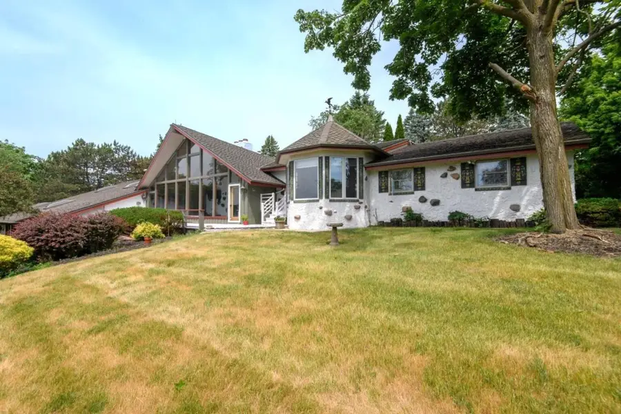 W215N5353 Ada COURT, Menomonee Falls, WI 53051 - #3