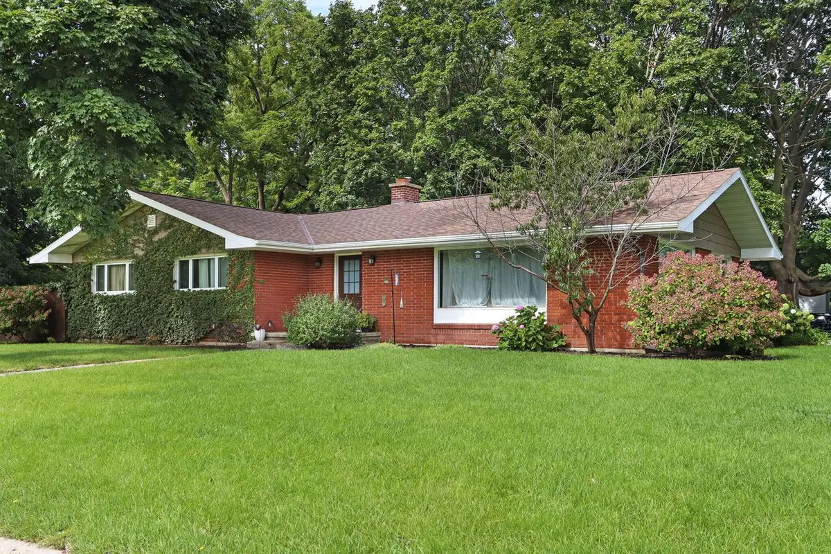 230 Devils LANE, Walworth, WI 53184 - #1