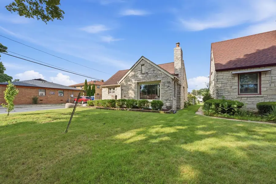 4823 N 66th STREET, Milwaukee, WI 53218 - #3