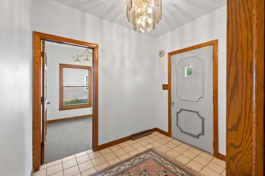 143 E Luther AVENUE, Oconomowoc, WI 53066 - #3