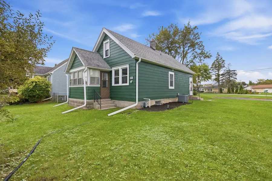 5953 S Phillips STREET, Milwaukee, WI 53221 - #2