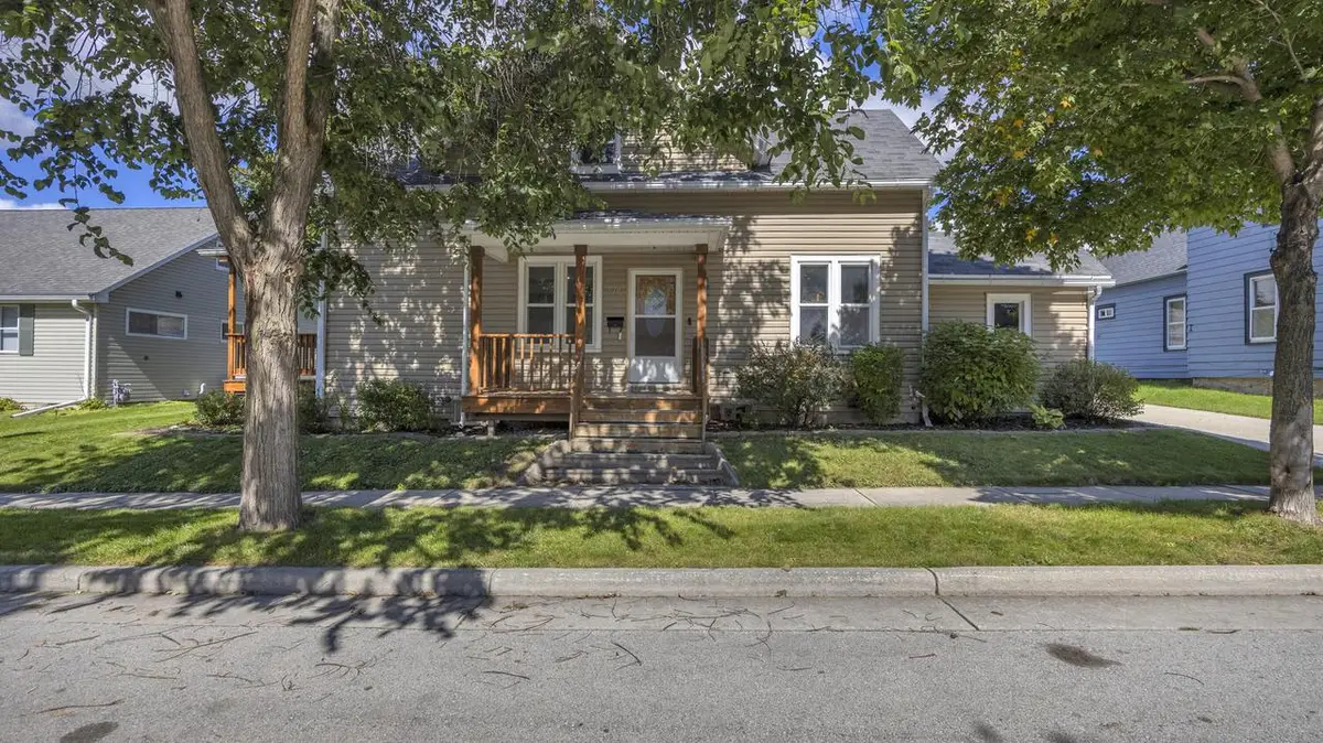 820 Reed STREET, Plymouth, WI 53073 - #1