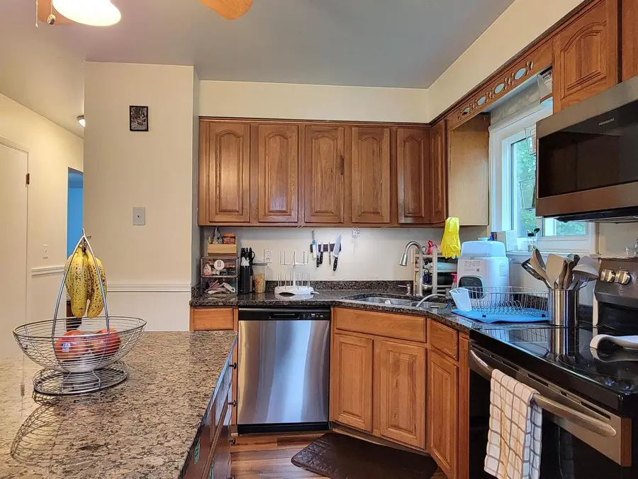 2430 E Denton AVENUE, Saint Francis, WI 53235 - #2