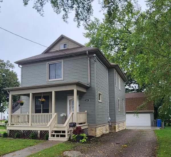 706 S 9th STREET, Watertown, WI 53094