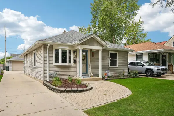 915 S 91st STREET, West Allis, WI 53214