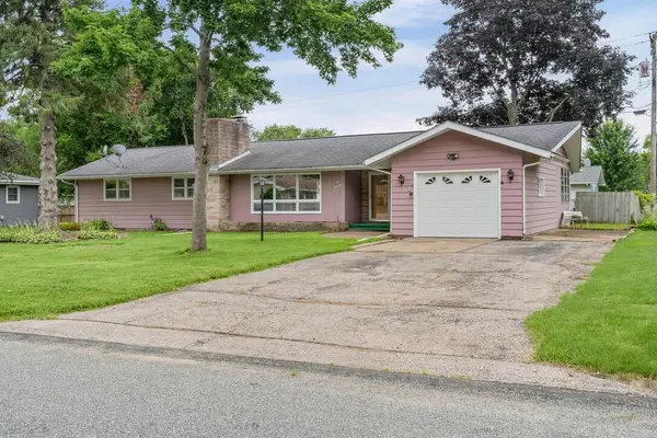 614 Gilster STREET, Onalaska, WI 54650
