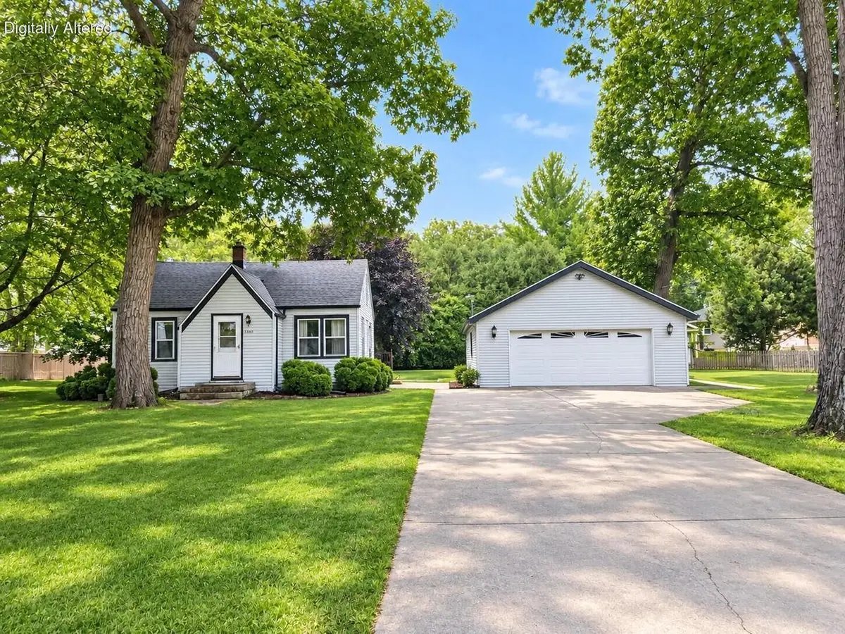 2735 Fox Grove DRIVE, Waterford, WI 53185 - #1