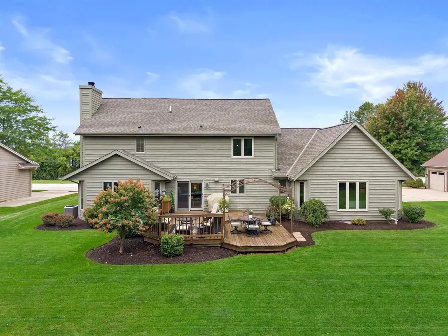 W163N7576 Tamarack TRAIL, Menomonee Falls, WI 53051 - #3