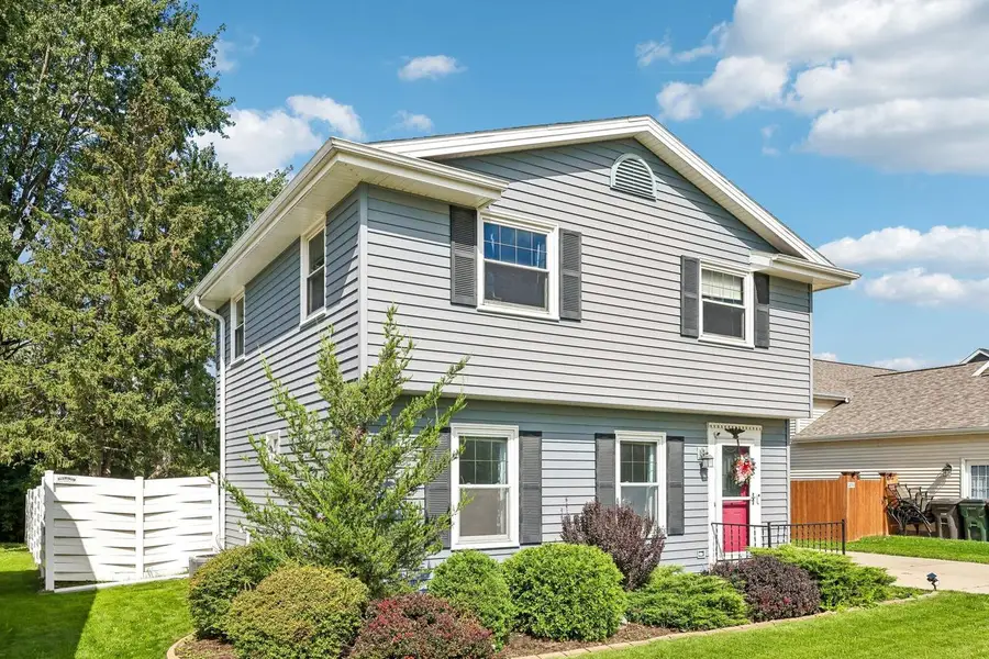 8504 Westbrook DRIVE, Sturtevant, WI 53177 - #2