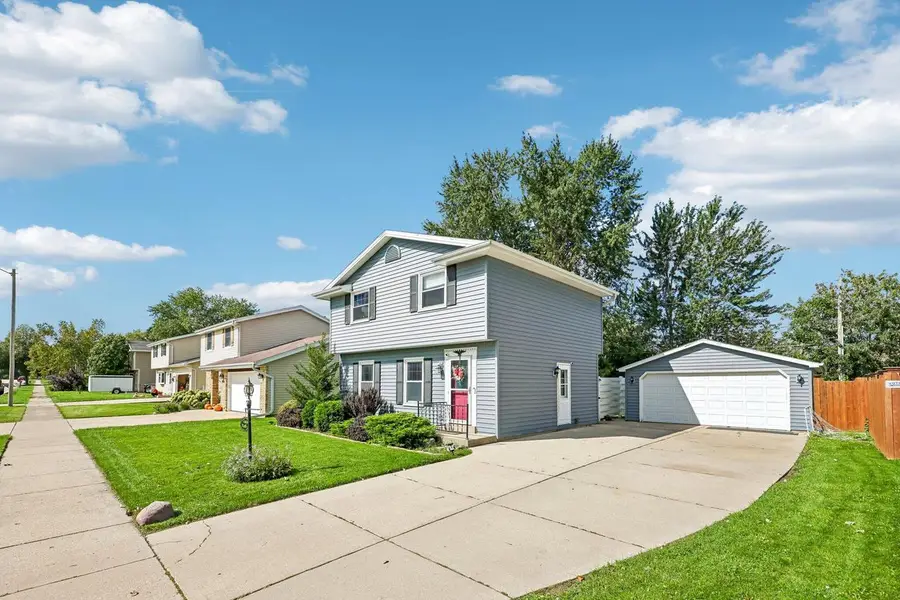 8504 Westbrook DRIVE, Sturtevant, WI 53177 - #3