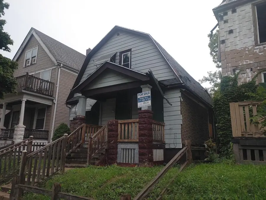 2904 N 28th STREET, Milwaukee, WI 53210 - #3