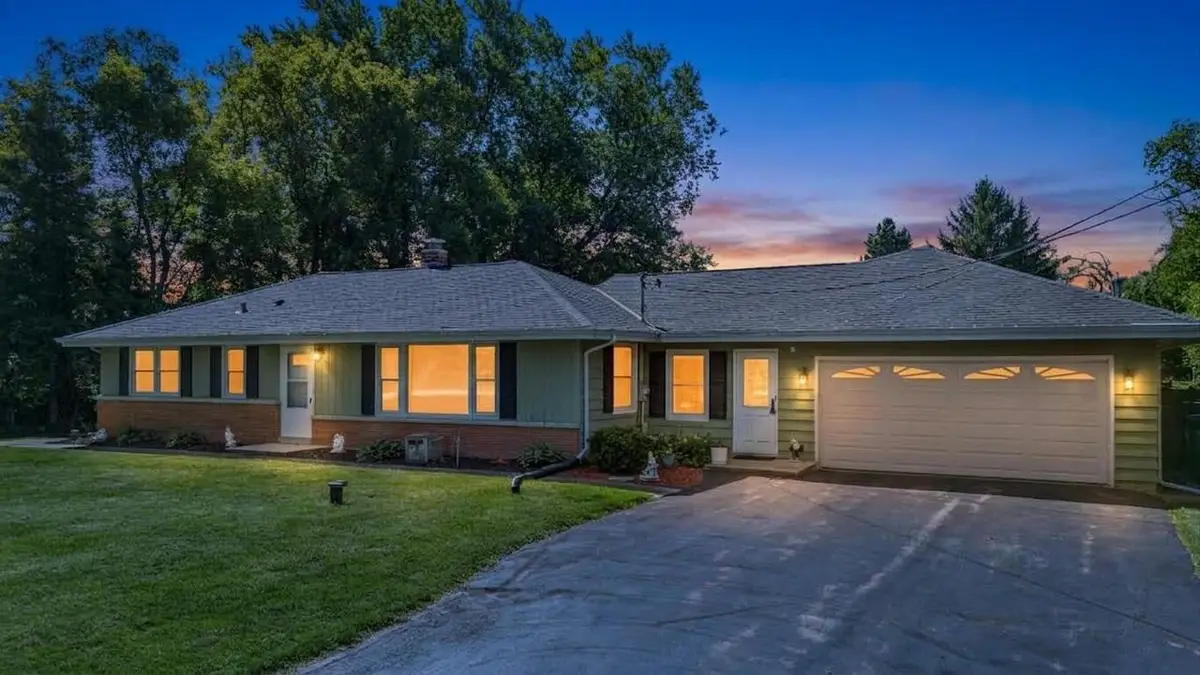 N84W19255 Menomonee AVENUE, Menomonee Falls, WI 53051 - #1