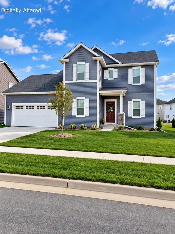 1377 Scotsland LANE, Oconomowoc, WI 53066