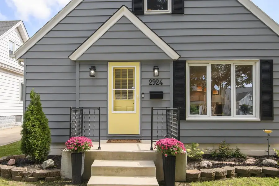 2924 N 75th STREET, Milwaukee, WI 53210 - #2