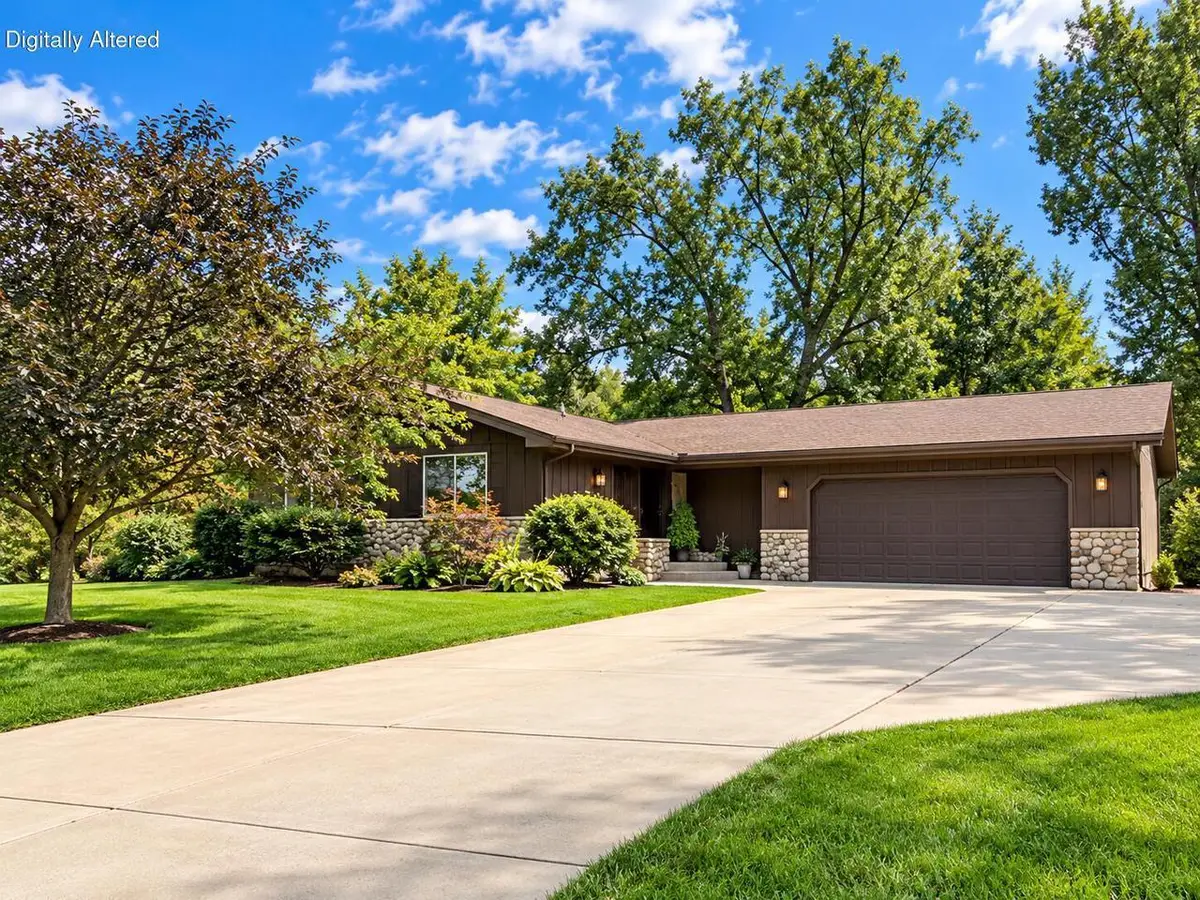130 S Teri LANE, Hartford, WI 53027 - #1