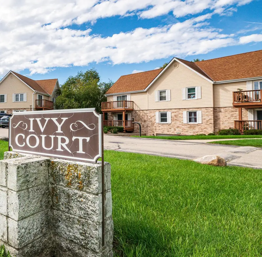 10625 N Ivy COURT, Mequon, WI 53092 - #2
