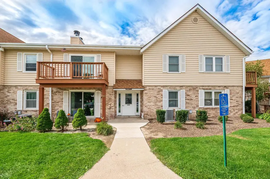 10625 N Ivy COURT, Mequon, WI 53092 - #3