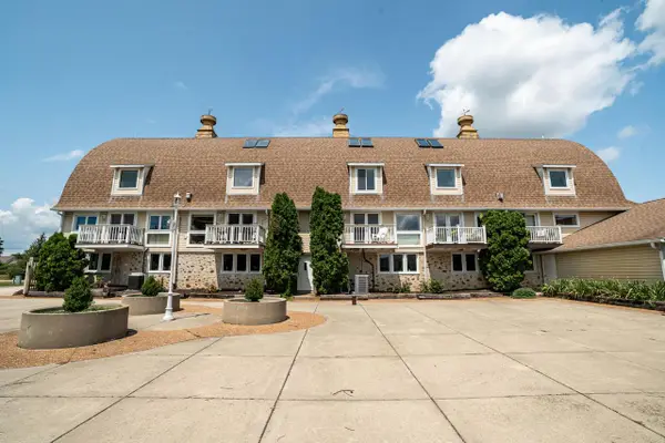 28641 N Lake DRIVE #3C, Waterford, WI 53185