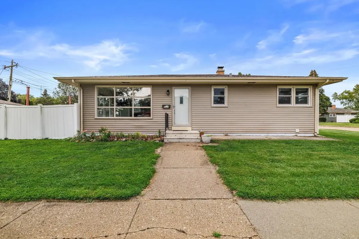 2306 17th AVENUE, Kenosha, WI 53140 - #1