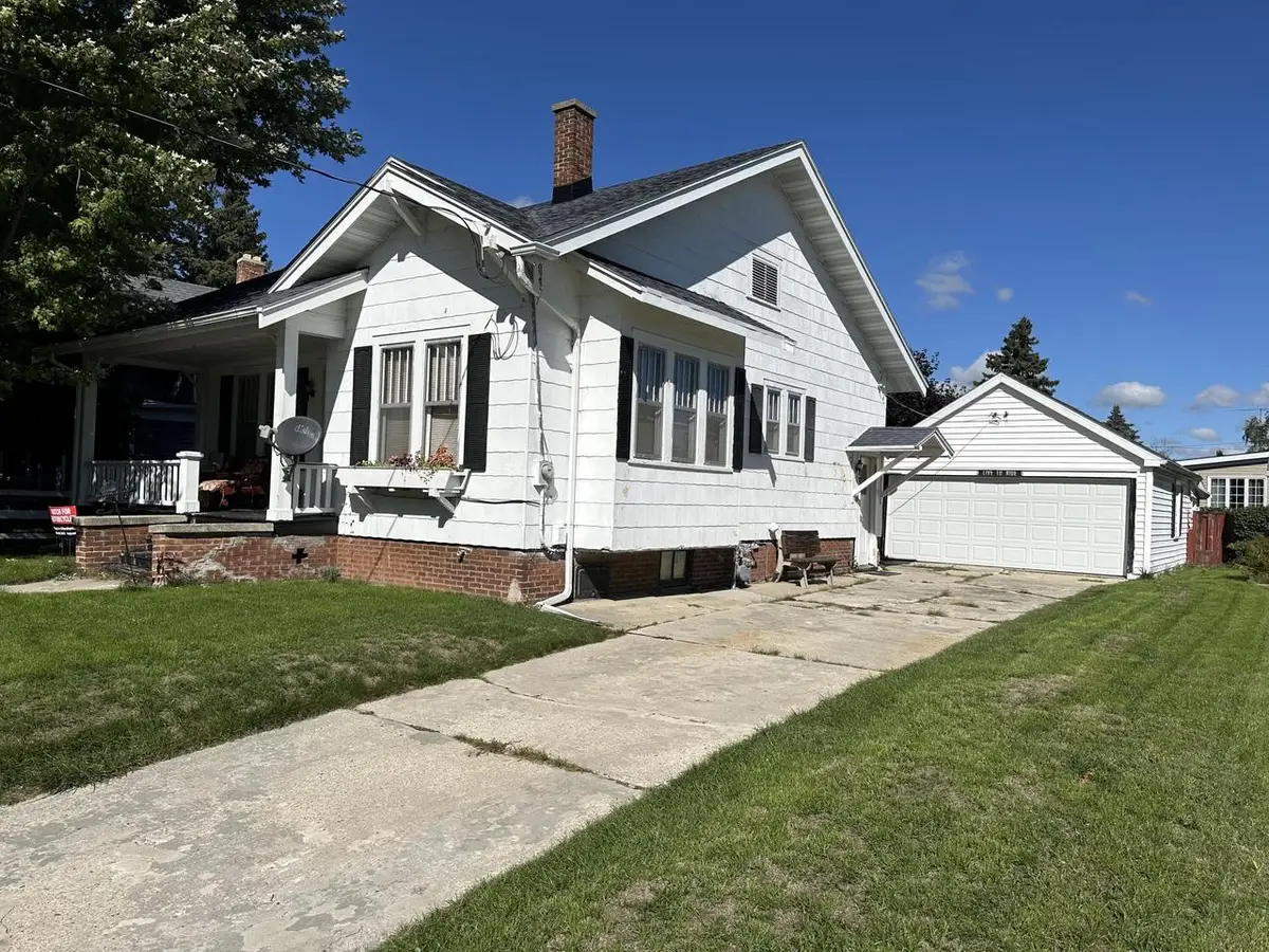 2108 New York AVENUE, Manitowoc, WI 54220 - #1
