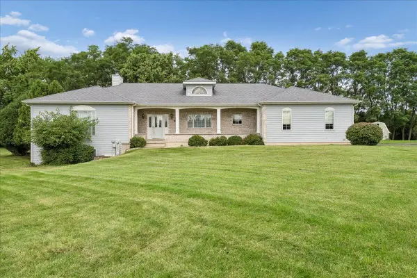 W5570 Double DRIVE, Walworth, WI 53184