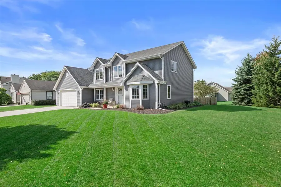 303 S Pheasant PLACE, Saukville, WI 53080 - #3