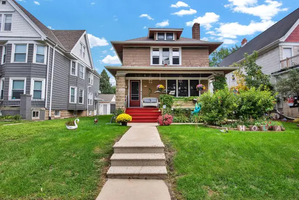 1574 S 77th STREET, West Allis, WI 53214