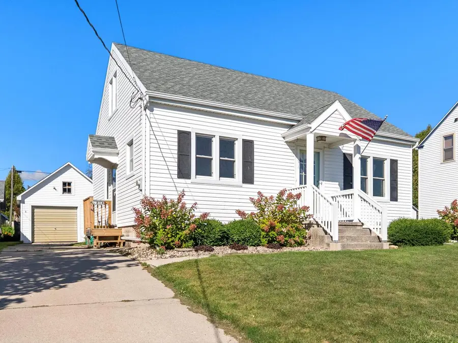 1814 S 9th STREET, Manitowoc, WI 54220 - #2