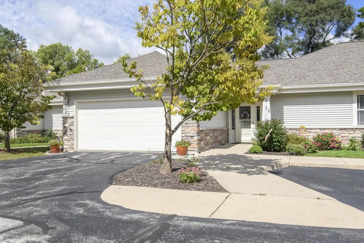 331 Westside AVENUE #3, Mukwonago, WI 53149 - #1