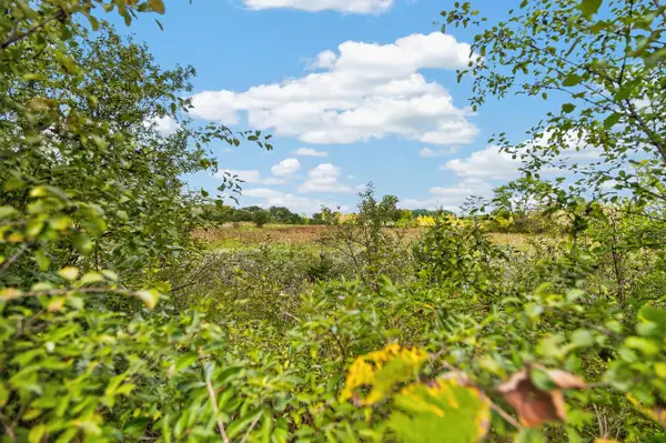 Lt0 SWAN ROAD, Mequon, WI 53097
