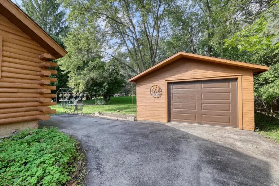 N35W28744 Old North Shore DRIVE, Pewaukee, WI 53072 - #3