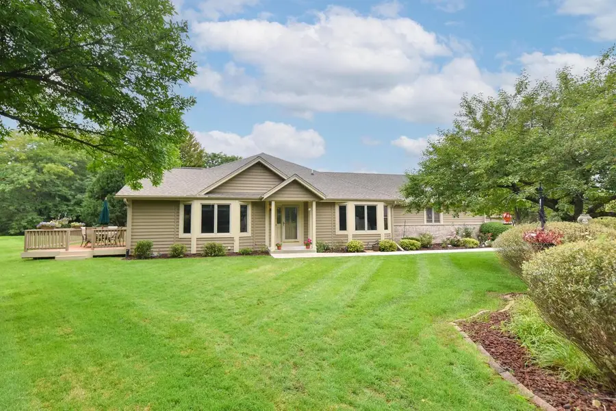 N21W24347 Deer Park COURT #A, Pewaukee, WI 53072 - #2