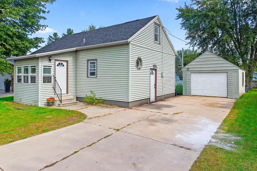 1030 S Evergreen STREET, Shawano, WI 54166 - #3