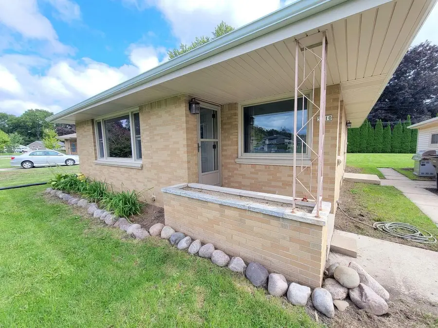 5310 S 115th STREET, Hales Corners, WI 53130 - #2
