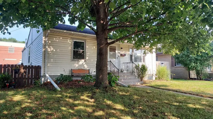 1405 15th AVENUE, South Milwaukee, WI 53172 - #2
