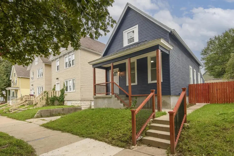 316 E Clarence STREET, Milwaukee, WI 53207 - #2