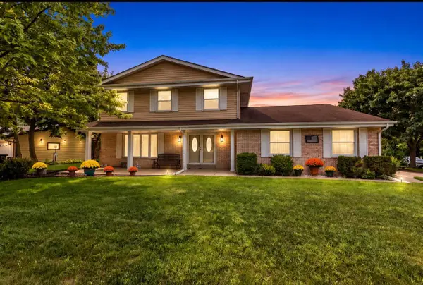 9301 S Sherwood DRIVE, Franklin, WI 53132