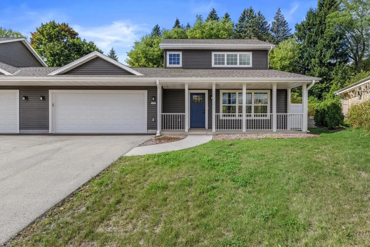 1914 N River DRIVE, West Bend, WI 53090 - #1