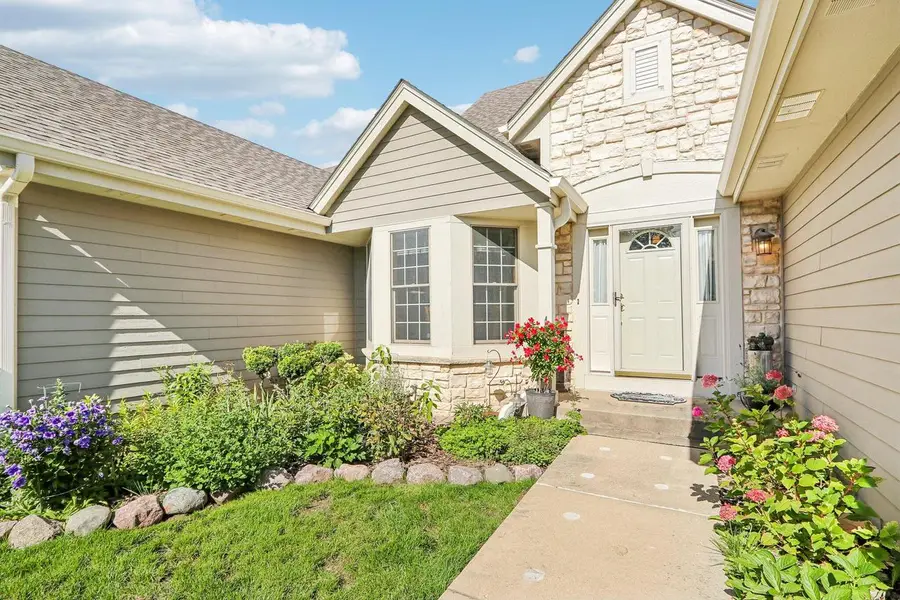 2500 E Circle DRIVE, Mount Pleasant, WI 53405 - #2