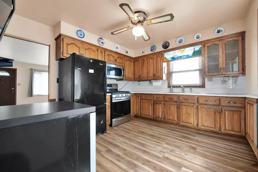 2923 E Cudahy AVENUE, Saint Francis, WI 53235 - #2