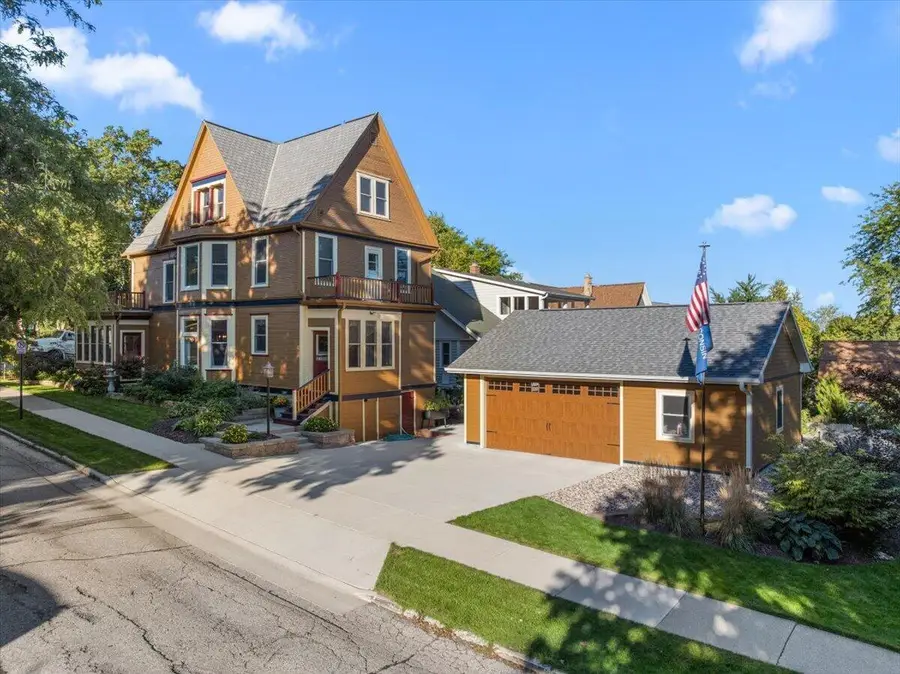 833 Walnut STREET, West Bend, WI 53095 - #2