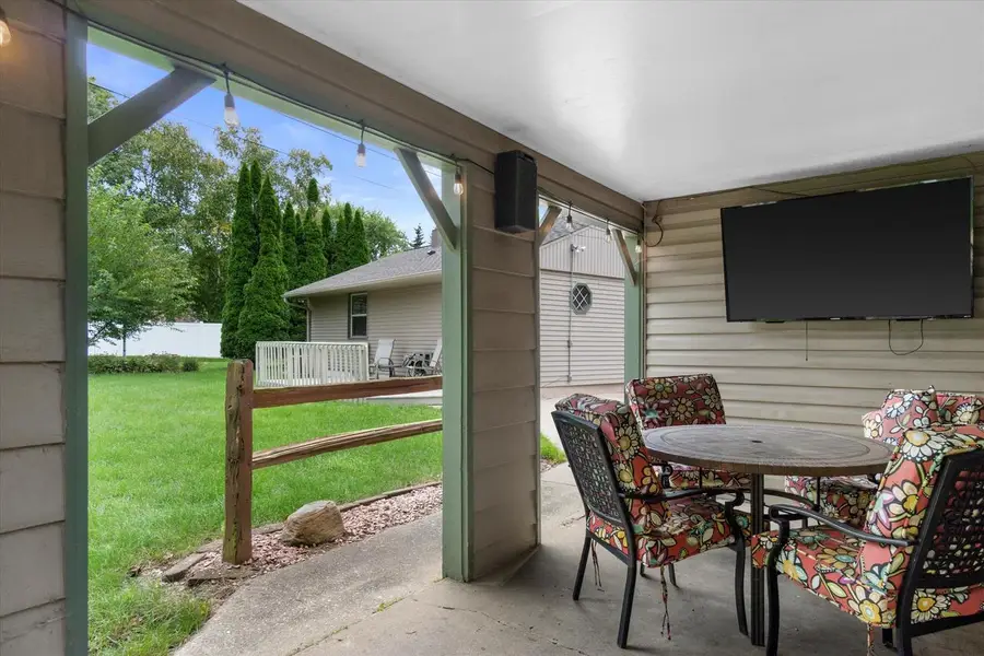 6536 W Burdick AVENUE, Milwaukee, WI 53219 - #3