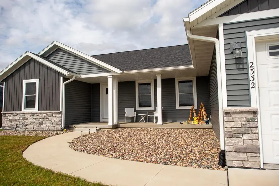 2332 Hanson PLACE W, Sparta, WI 54656 - #2