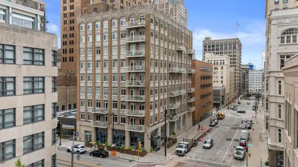 741 N Milwaukee STREET #302, Milwaukee, WI 53202