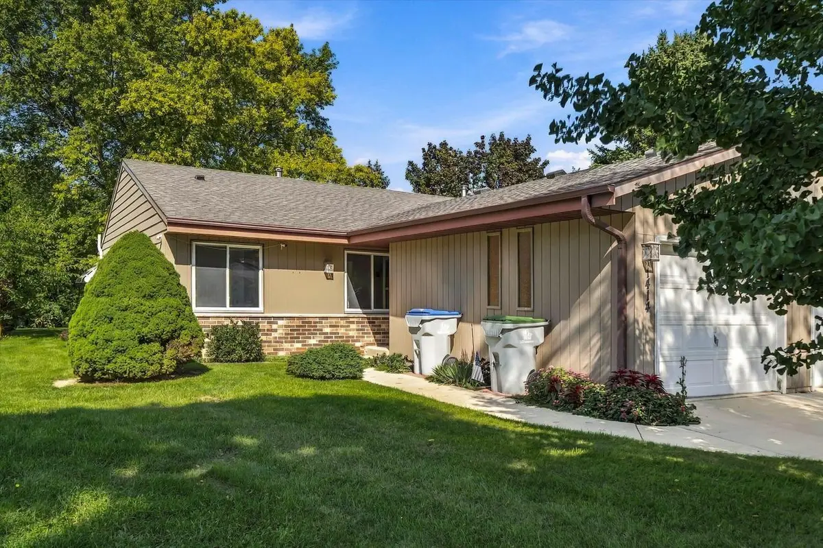 1414 W Plainfield AVENUE, Milwaukee, WI 53221 - #1