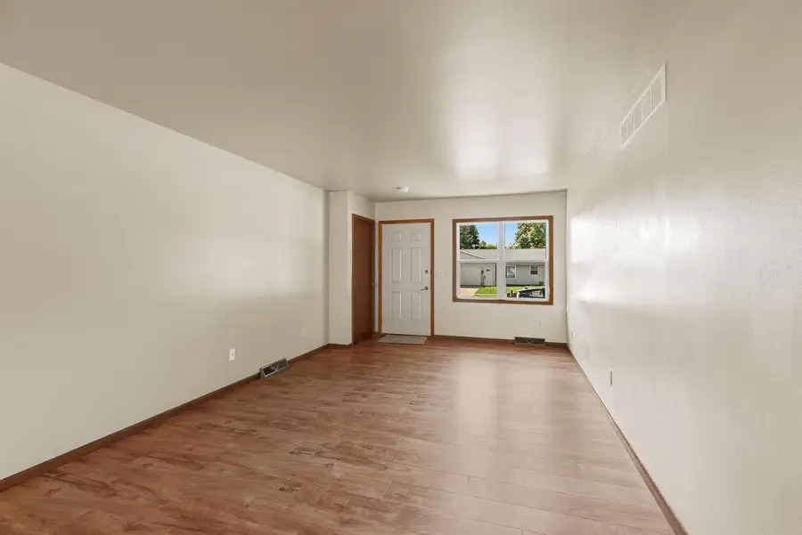 1127 Schoenhaar DRIVE, West Bend, WI 53090 - #2