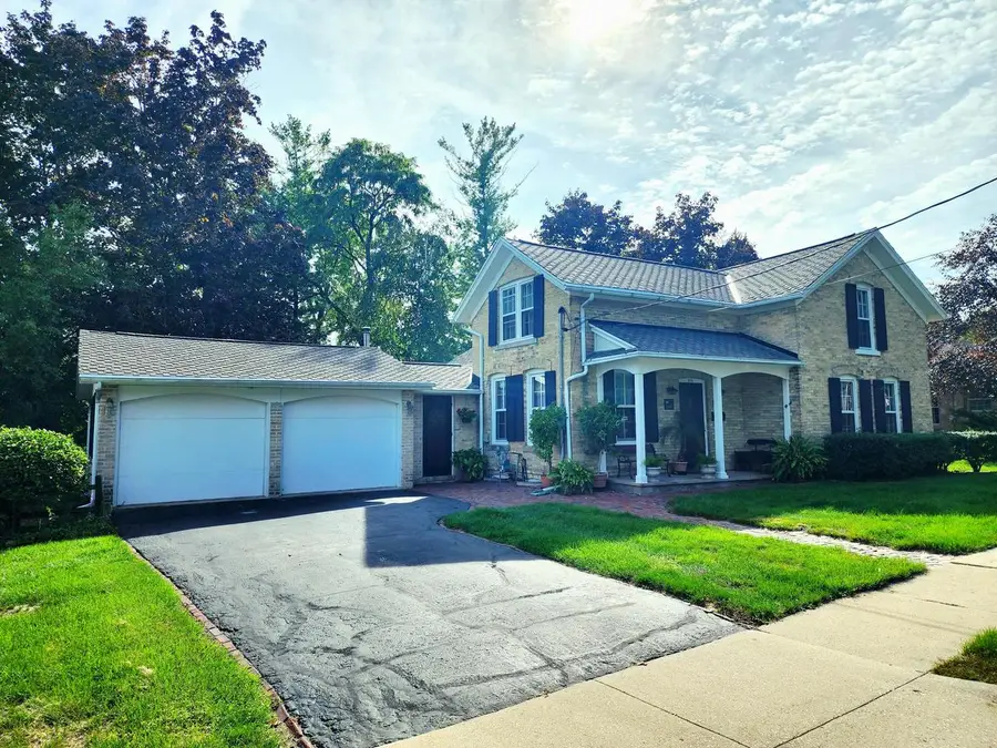 319 Elizabeth STREET, Watertown, WI 53098 - #2