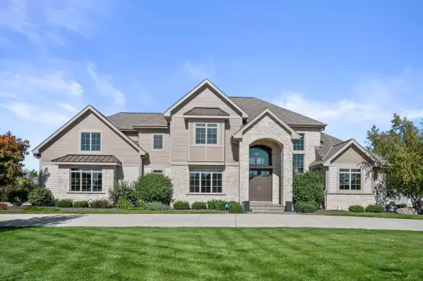 1649 Spring Valley ROAD, Hartland, WI 53029