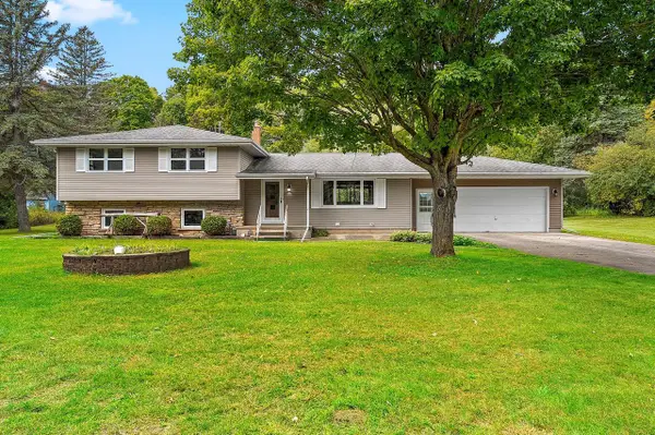 5224 Woodland DRIVE, Two Rivers, WI 54241
